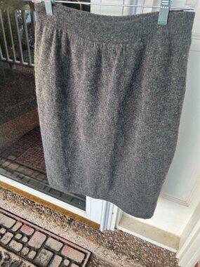 Vintage Liz Claiborne Grey Lambswool and Angora Grey Pencil Skirt Size M